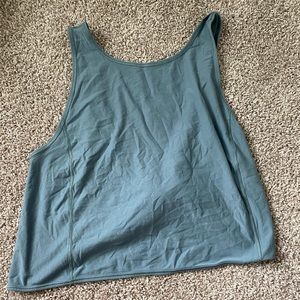 Lululemon crop top